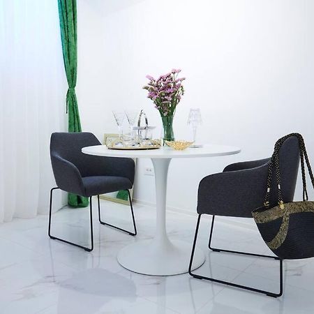 Ferienwohnung White Bliss Hideaway Laibach Exterior foto