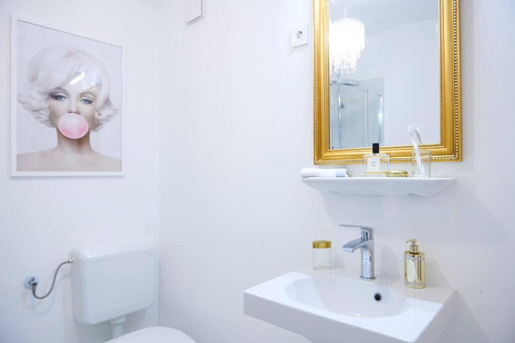 Ferienwohnung White Bliss Hideaway Laibach Exterior foto