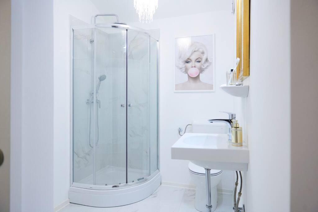 Ferienwohnung White Bliss Hideaway Laibach Exterior foto