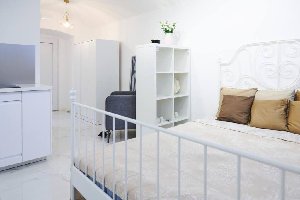 Ferienwohnung White Bliss Hideaway Laibach Exterior foto
